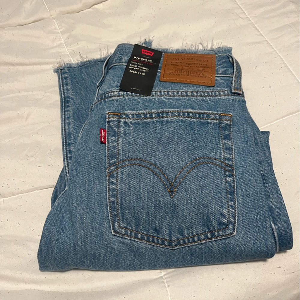 Brand New, Never Worn Size 27 Levis